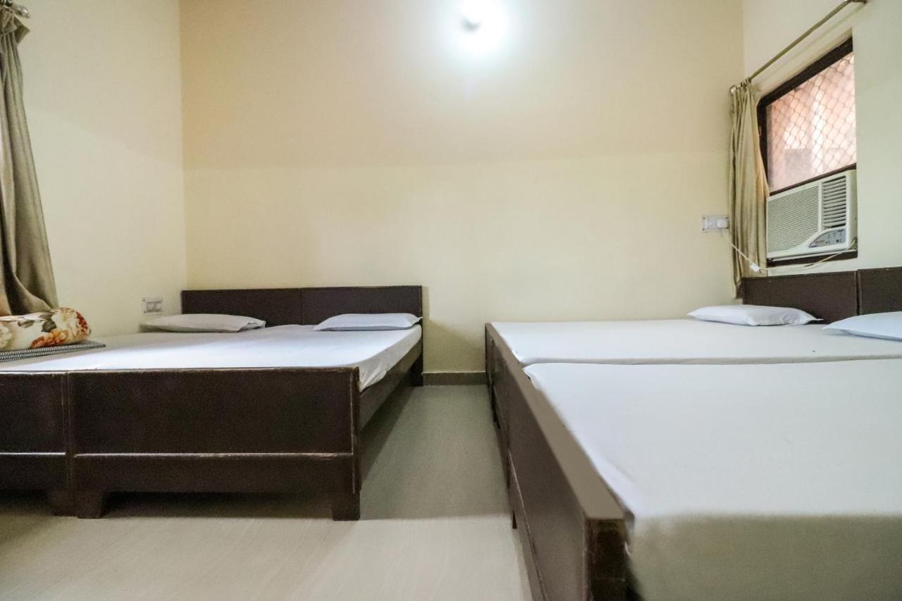 Spot On 60838 Shri Giriraj Dham Hotel Govardhan Buitenkant foto