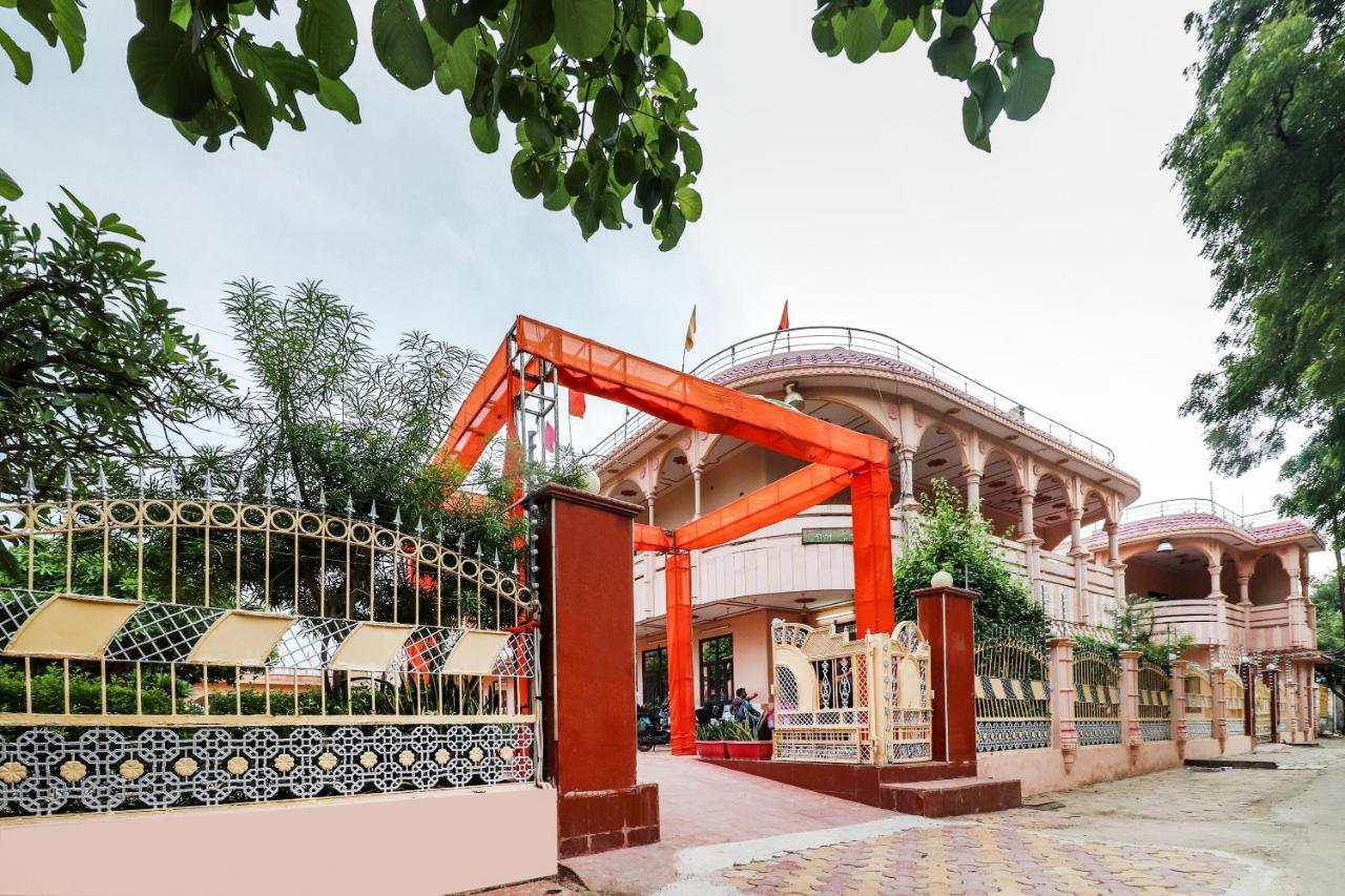 Spot On 60838 Shri Giriraj Dham Hotel Govardhan Buitenkant foto